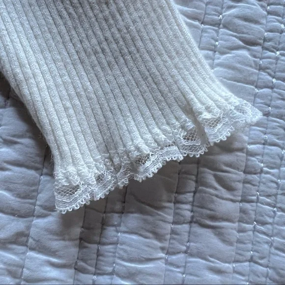 SOLD For love and lemons button cropped cardigan - Picture 9 of 10